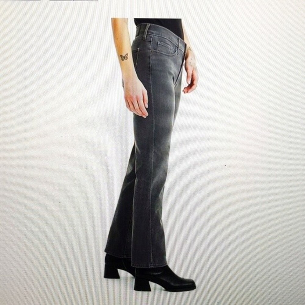 Denizen from Levi's curvy denim soft black jeans - size 4